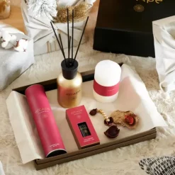 Produtos Perfumados-CASA Escape Golden Bliss Leo Perfumado Dourado, Bord Us Vermelho